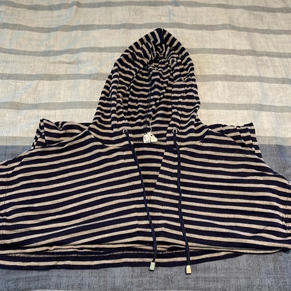 Cable & Gauge striped swim coverup - Picture 5 of 8